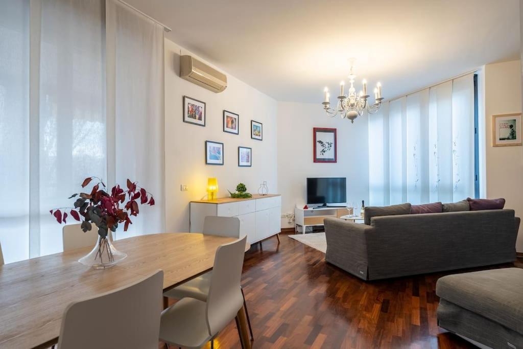 Duomo-portaromanaxxl Terrace & Free Parking * Milaan