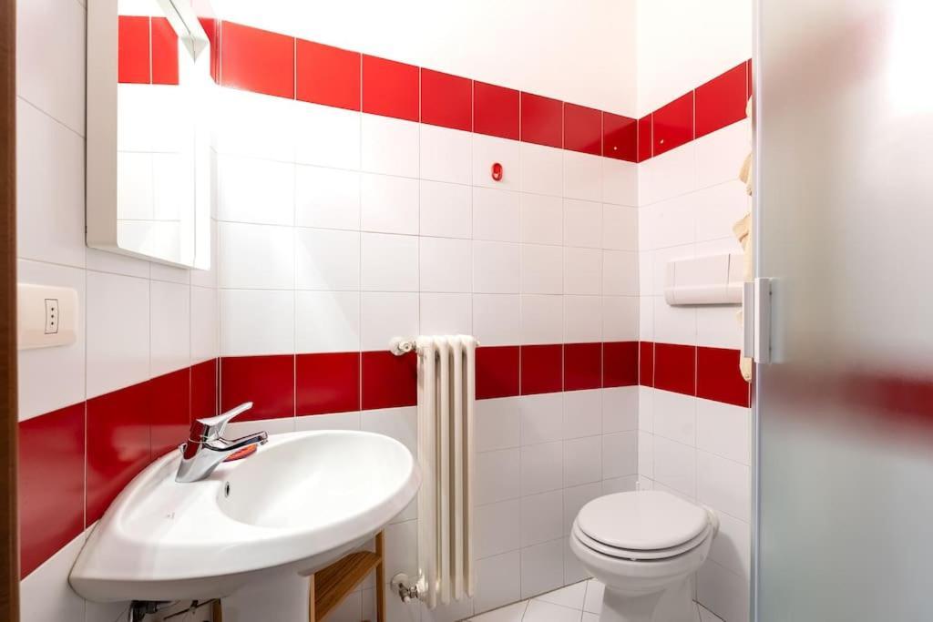 Duomo-portaromanaxxl Terrace & Free Parking Appartement Milaan